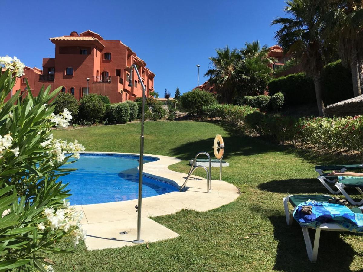 Luxury 2-Bedrooms & Bathrooms Estepona Apartment Eksteriør billede