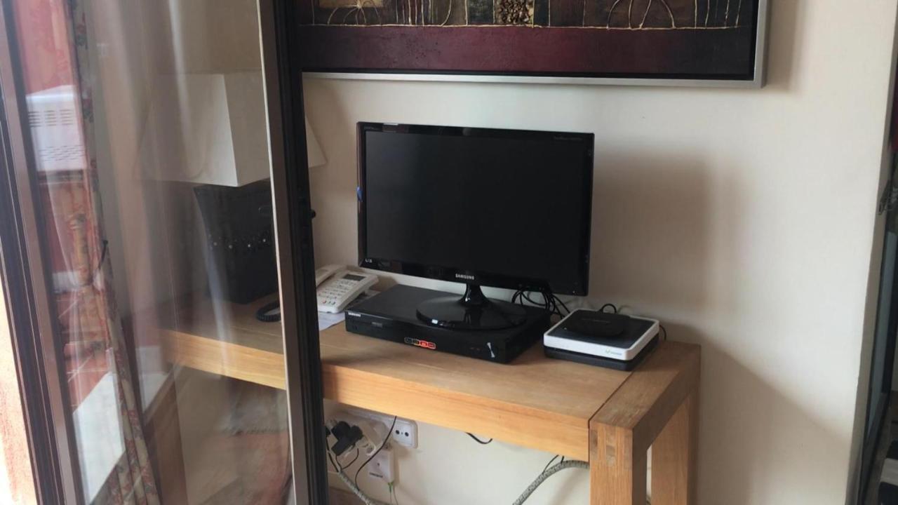 Luxury 2-Bedrooms & Bathrooms Estepona Apartment Eksteriør billede